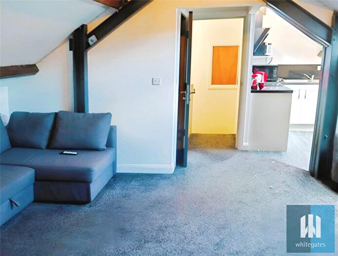 1 Bedroom Penthouse To Rent In Florences Apartments, Macaulay Street, Huddersfield, HD1