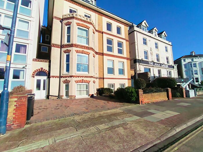2 Bedroom Flat To Rent In Clarence House, Southsea, PO5