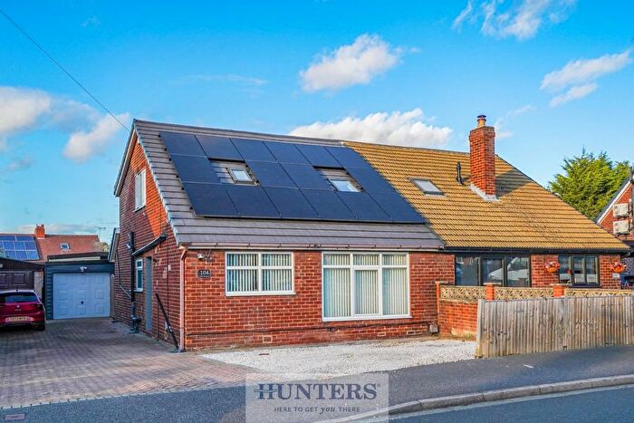 4 Bedroom Semi-Detached Bungalow For Sale In Park Avenue, Allerton Bywater, Castleford, WF10