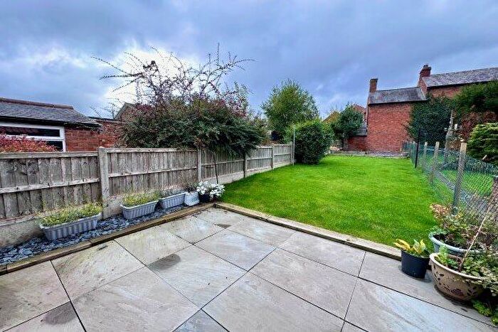 2 Bedroom Property To Rent In Gladstone Street, Loughborough, LE12