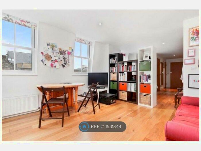 Studio To Rent In Cardigan Road, London, E3