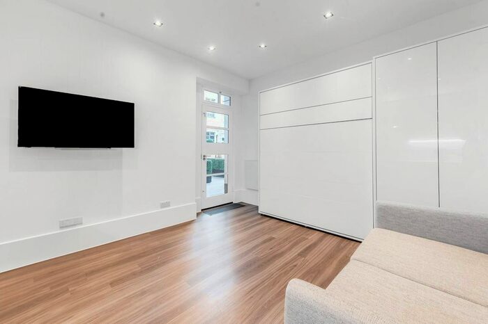 Studio To Rent In Princes Gate, Wealdstone, SW7