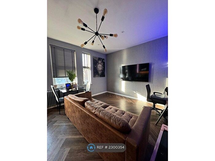 2 Bedroom Flat To Rent In Wood Street, London, E17