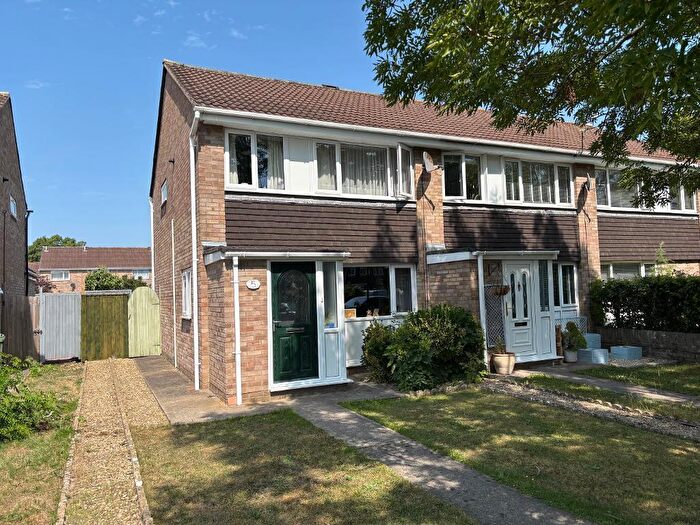 3 Bedroom House For Sale In Capel Close, Warmley, Bristol, BS15