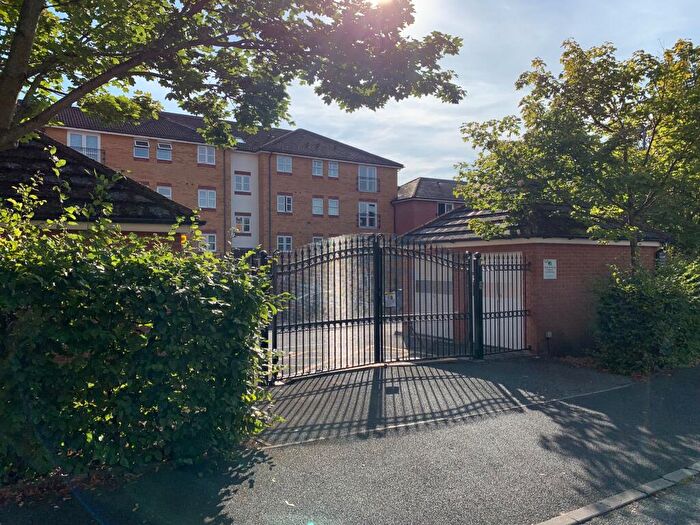 2 Bedroom Flat To Rent In Riverside, Aigburth, L17