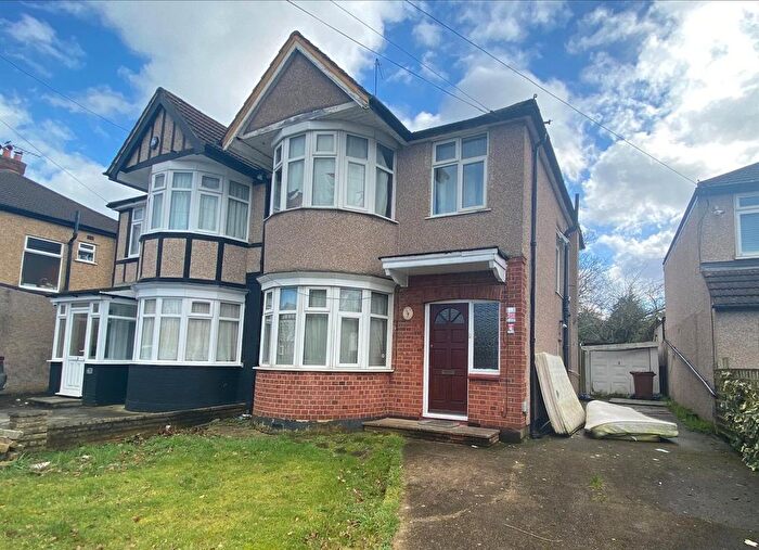 3 Bedroom Semi-Detached House For Sale In Boxtree Lane, Harrow Weald, HA3