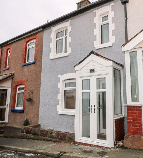 3 Bedroom Semi Detached House For Sale In Llewelyn Terrace, Glan Conwy, LL28