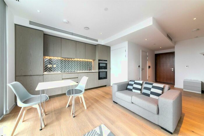 Apartment To Rent In City Road, London, EC1V