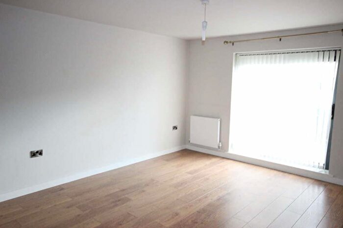 2 Bedroom Flat To Rent In Brooke Court, Auckley, DN9
