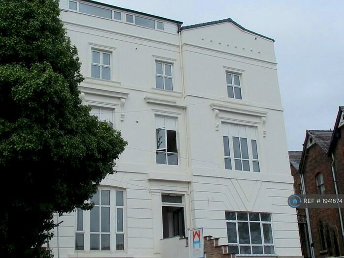 2 Bedroom Flat To Rent In Oxton, Oxton, CH43