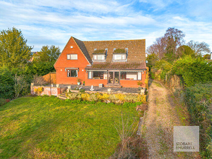 4 Bedroom Detached House For Sale In Orchard Mead, Ropes Hill, Horning, Norfolk, NR12