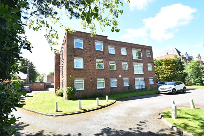 2 Bedroom Apartment For Sale In Bidston Road, Prenton, CH43