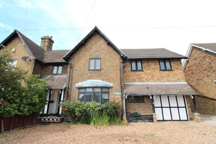 5 Bedroom Cottage For Sale In Franks Cottage, Upminster, Essex, RM14