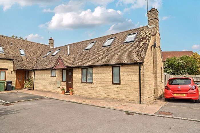 3 Bedroom Terraced House For Sale In Treadwells, Stanford In The Vale, SN7