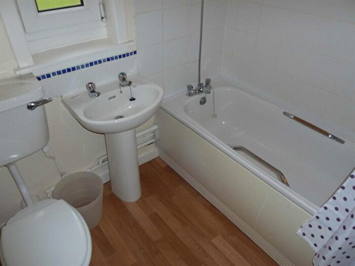 1 Bedroom Flat To Rent In John Wilson Street Greenock, PA15