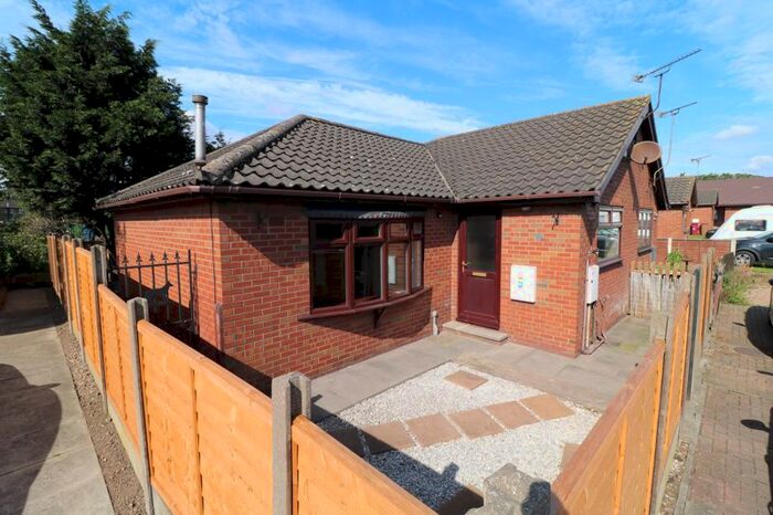 2 Bedroom Semi-Detached Bungalow To Rent In Mill Croft, Scunthorpe DN16
