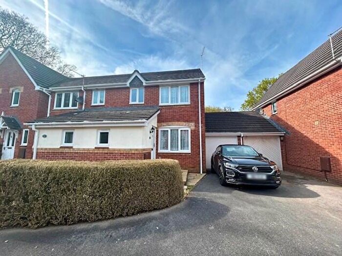 3 Bedroom House To Rent In Potterne Wood Close, Verwood, BH31
