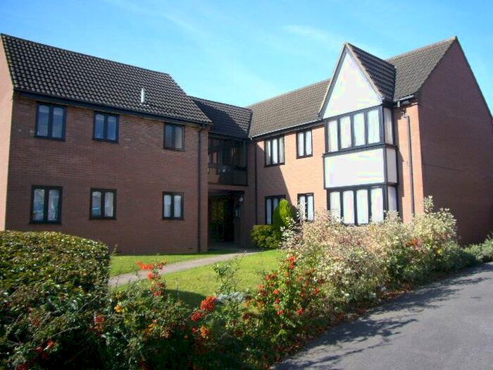 1 Bedroom Flat To Rent In Petunia Court, Luton, LU3