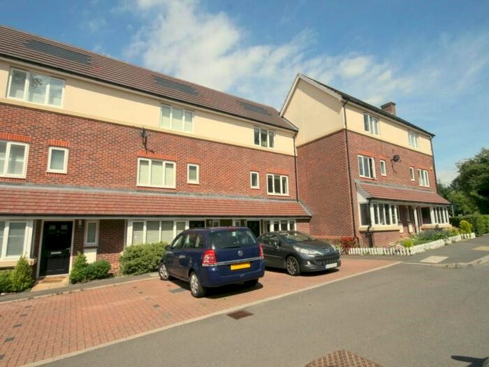 4 Bedroom Terraced House To Rent In Dalmeny Way, Epsom, KT18
