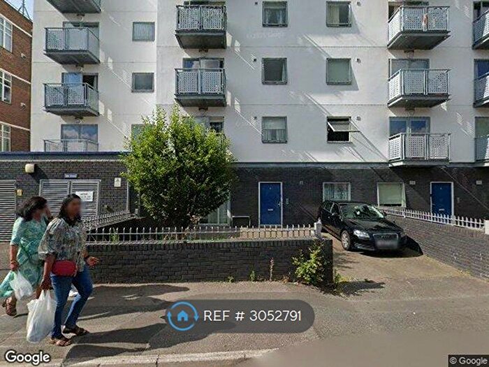 2 Bedroom Flat To Rent In Prince Regent Road, Hounslow, TW3