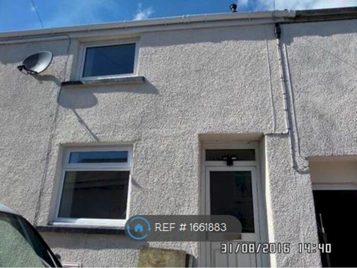 2 Bedroom Semi-Detached House To Rent In Ynysllwyd Street, Aberdare, CF44