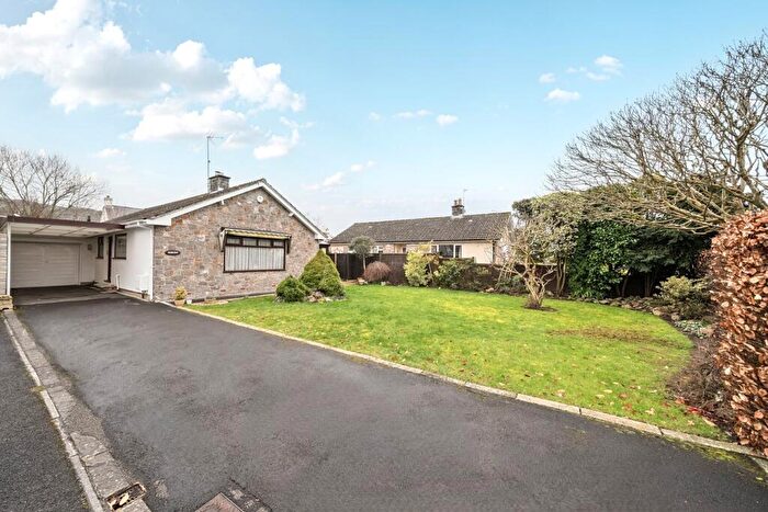 3 Bedroom Bungalow For Sale In Barrows Park, Cheddar, BS27