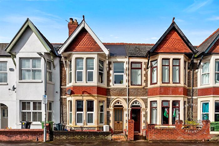 2 Bedroom Flat For Sale In York Street, Cardiff, CF5