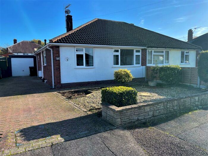 2 Bedroom Bungalow To Rent In Laynes Road, Gloucester, GL3
