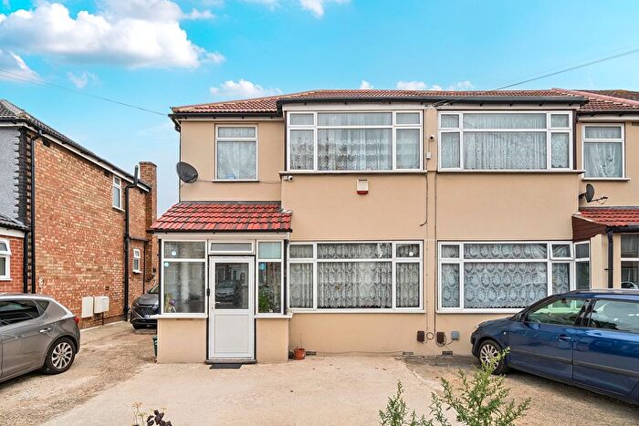 3 Bedroom End Terrace House For Sale In Granville Road, Hayes, UB3
