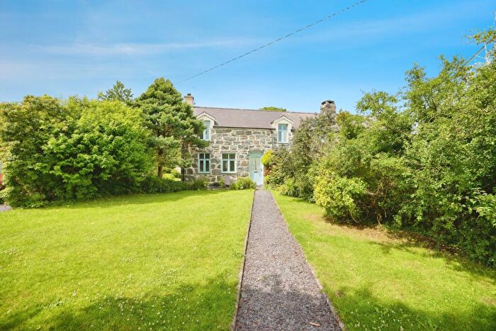 3 Bedroom Semi-Detached House For Sale In Llangybi, Pwllheli, Gwynedd, LL53