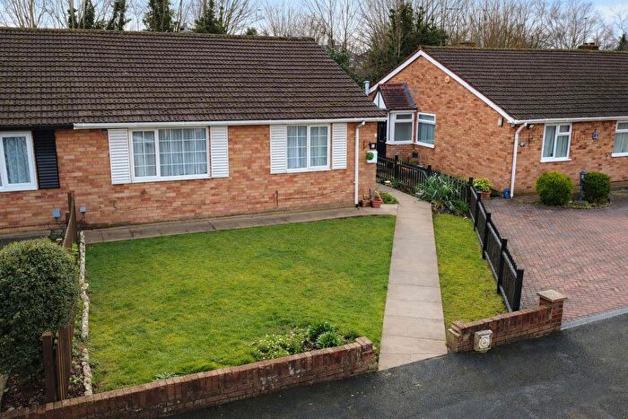 2 Bedroom Semi Detached Bungalow To Rent In Milner Close, Garston, WD25
