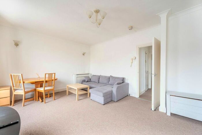 1 Bedroom Flat To Rent In York Street, Marylebone, London, W1H