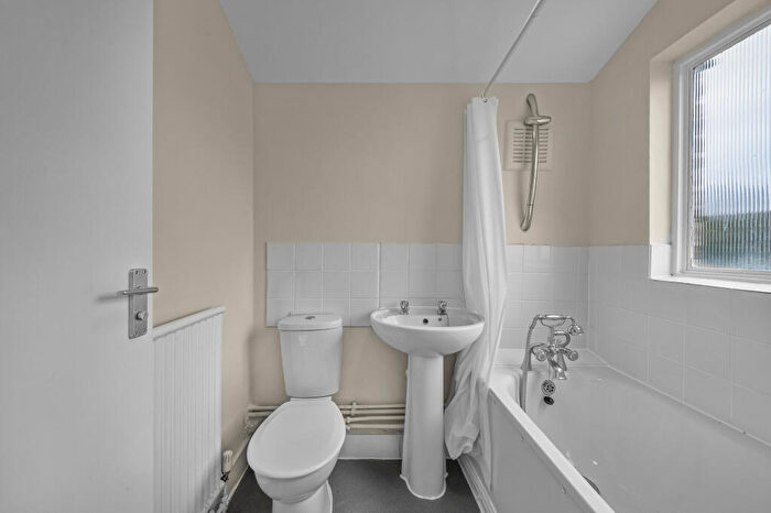 1 Bedroom Flat To Rent In Ulverscroft Road, London, SE22