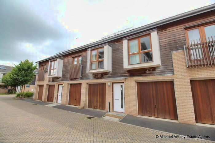 1 Bedroom Apartment To Rent In Cowleaze, Chippenham, SN15