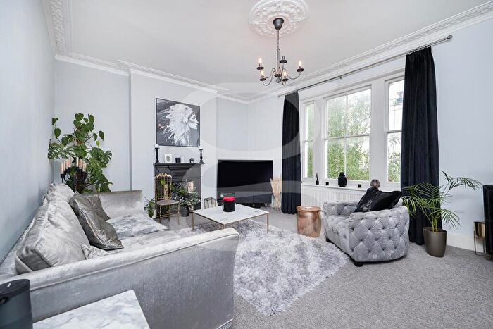 2 Bedroom Apartment To Rent In Boundary Road, London, NW8