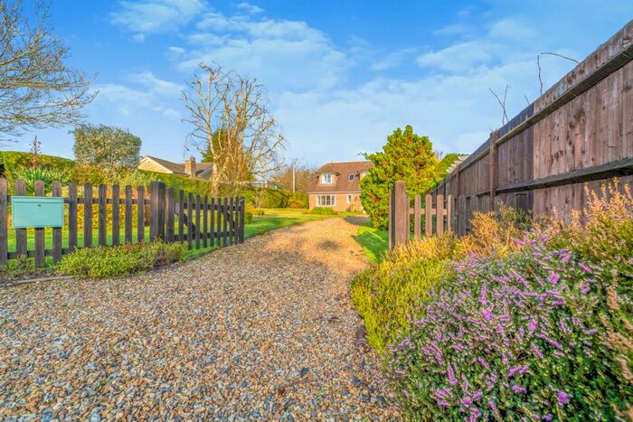 4 Bedroom Detached House For Sale In Pound Lane, Ampfield, Romsey, Hampshire, SO51