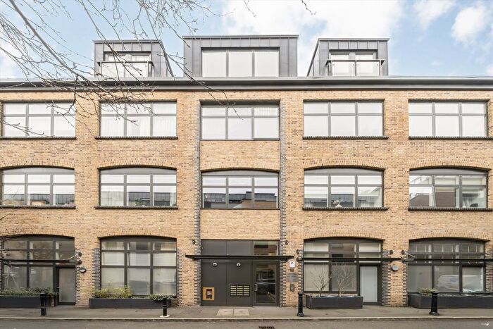 2 Bedroom Flat To Rent In Charles Street, London, N19