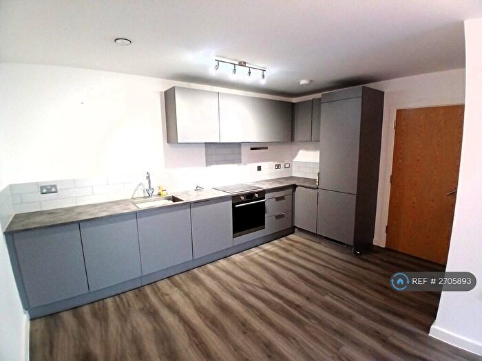 1 Bedroom Flat To Rent In Knitwear House, Bristol, BS5