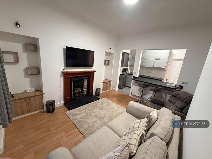 2 Bedroom Flat To Rent In Watson Street, Aberdeen, AB25