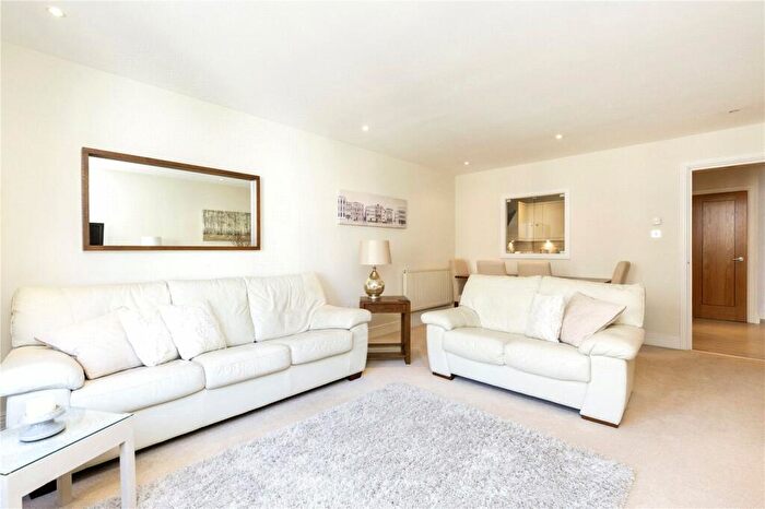 1 Bedroom Apartment To Rent In Seward Street, Islington, London, EC1V