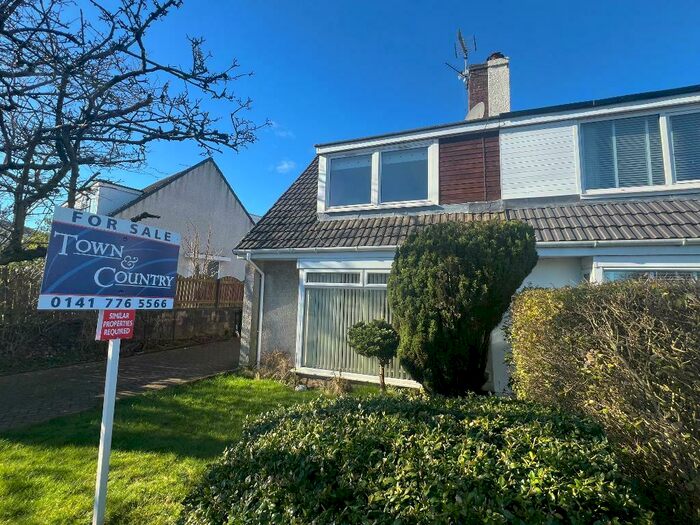 3 Bedroom Semi-Detached House For Sale In Peathill Avenue, Chryston, G69