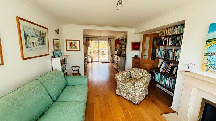 3 Bedroom Detached House For Sale In Bay Crescent, Swanage, Dorset, BH19 - Photo 7