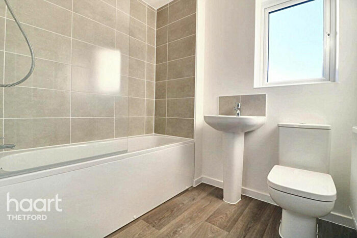 2 Bedroom Semi-Detached House For Sale In Flax Close, Lakenheath, IP27