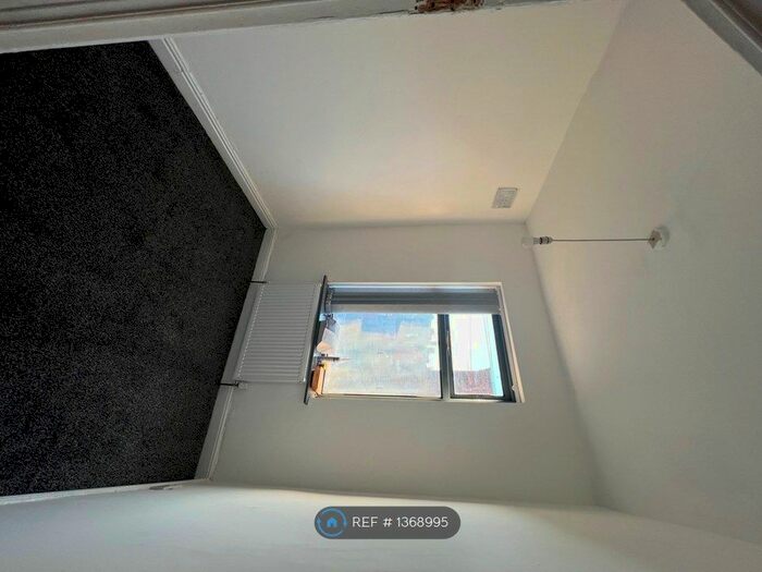 3 Bedroom Terraced House To Rent In Claremont Road, Manchester, M14