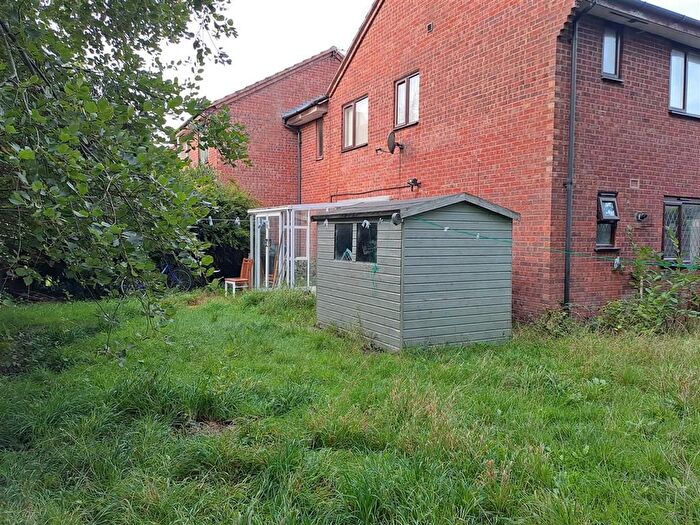 1 Bedroom Flat For Sale In Pickwick Court, Shifnal And Parking Spaces, TF11