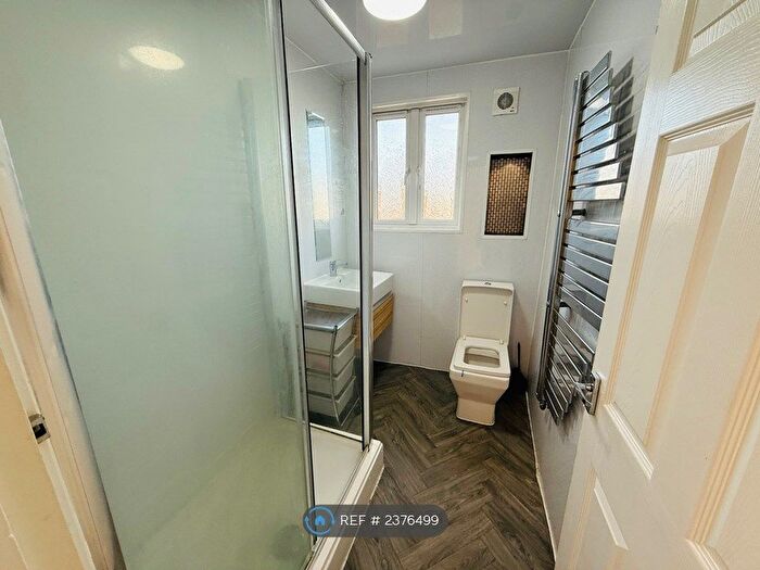 5 Bedroom End Of Terrace House To Rent In Athelstone Road, Harrow, HA3