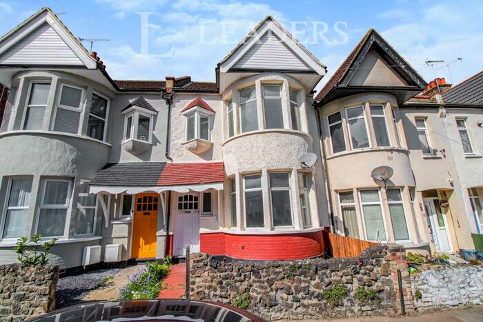 3 Bedroom Terraced House To Rent In Brightwell Avenue, Westcliff-on-Sea, SS0