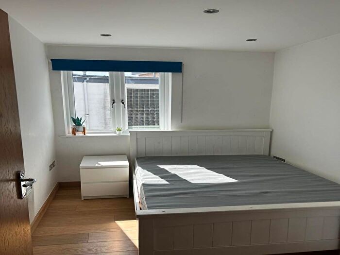 2 Bedroom Flat To Rent In Bradley House, St Stephens Avenue, Bristol, BS1