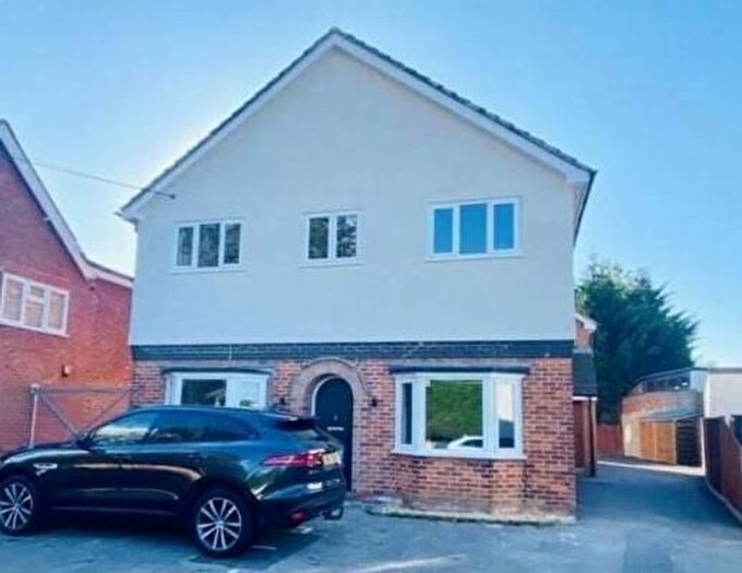 1 Bedroom Flat To Rent In Shinfield Road, Reading, RG2