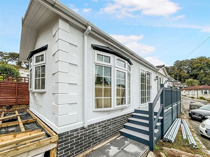 2 Bedroom Park Home For Sale In Maen Valley, Goldenbank, Falmouth, TR11